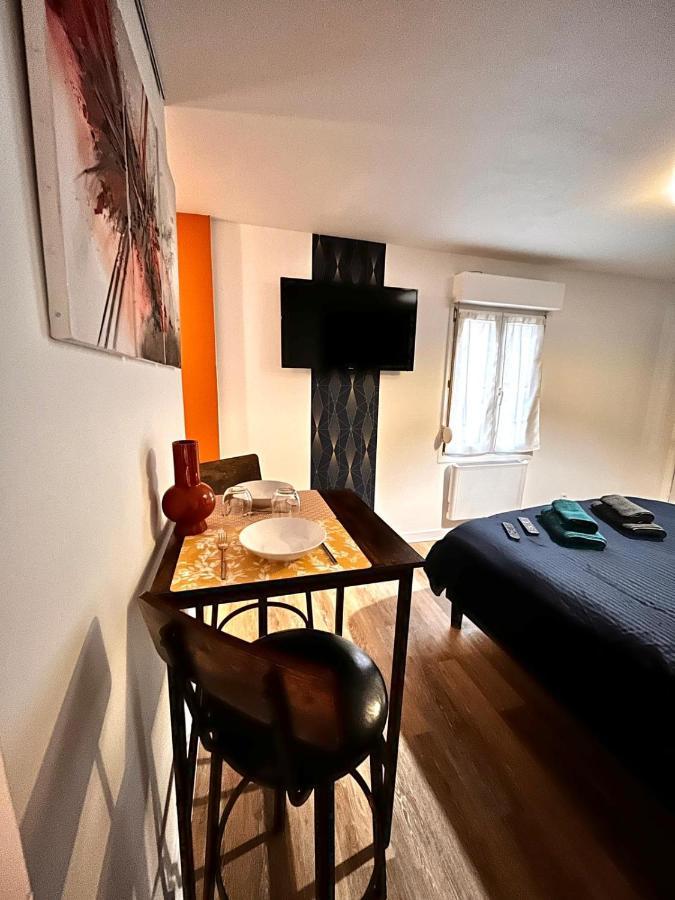 Charmant Studio En Plein Centre Ville De Chartres Lejlighed Eksteriør billede